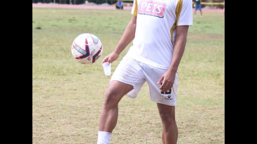 Cubano Hernández: “Estoy listo para debutar en la LDF con el Moca FC”