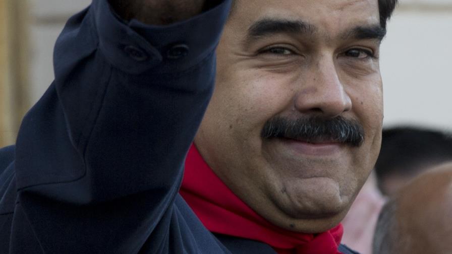 Maduro reitera que no renunciará y anuncia expedición de “carnet bolivariano”
