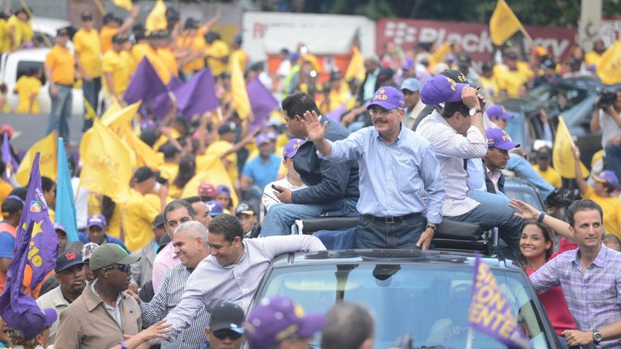 Danilo Medina encabeza marcha por cuatro provincias del Nordeste