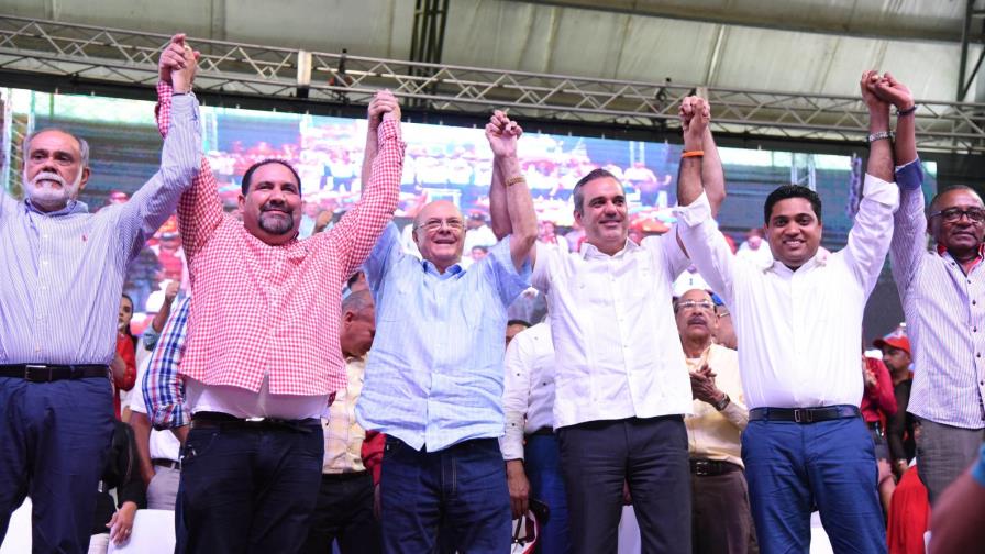 Fausto Ruiz abandona el PRD y será candidato a diputado por el PRM Fausto Ruiz abandona el PRD y será candidato a diputado por el PRM