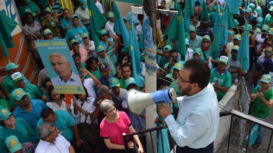 Guillermo Moreno propone subir salario mínimo de los policías a 20 mil pesos