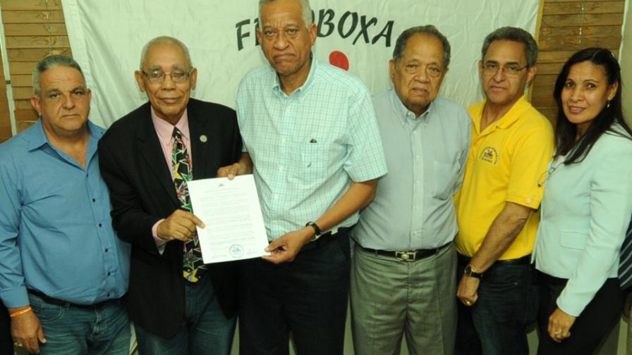 Designan a Bienvenido Solano Presidente Ad vitam Fedoboxa?