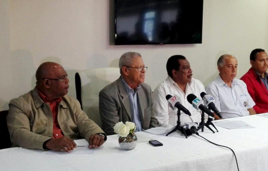 Fenatrado anuncia que mantiene a Blas Peralta como presidente y no alterará el orden