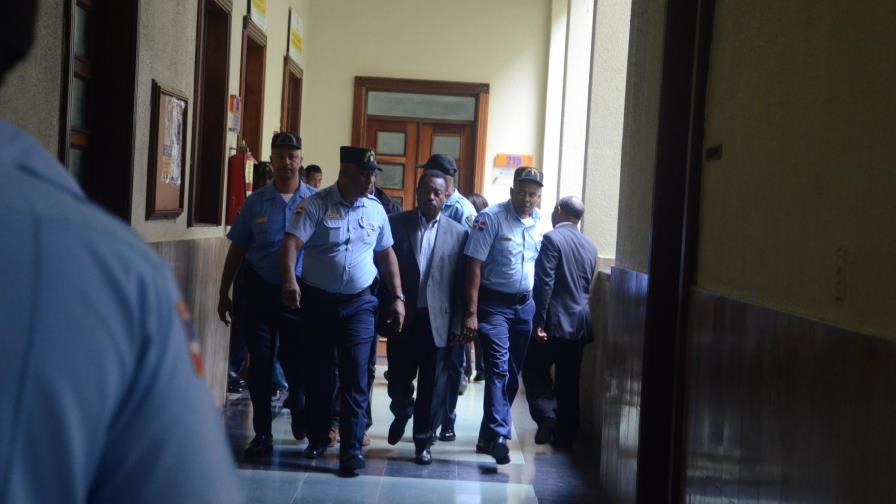 Arma cargada a Blas Peralta coincide con proyectil encontrado en el cuerpo de Febrillet Arma cargada a Blas Peralta coincide con proyectil encontrado en el cuerpo de Febrillet