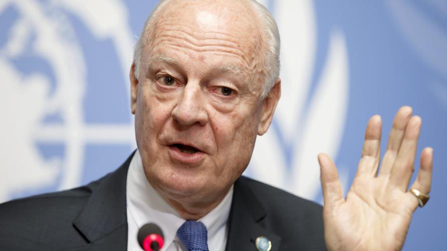 Oposición siria reacciona con cautela a anuncio retiro militar de Rusia