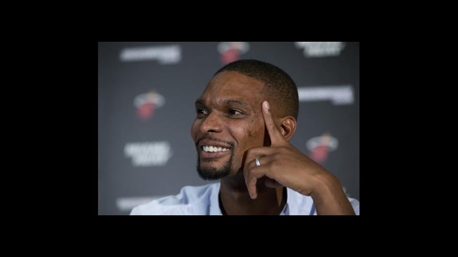 Bosh vuelve a banquillo del Heat 