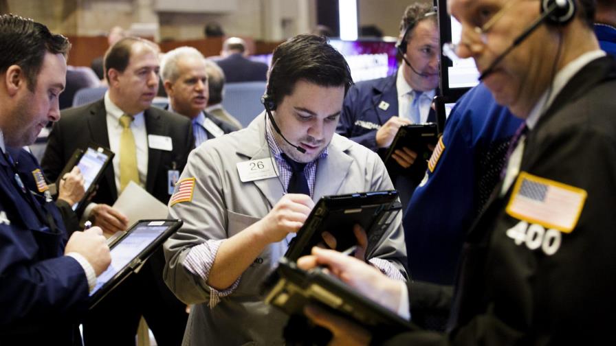 Wall Street abre a la baja y el Dow Jones pierde un 0.47%