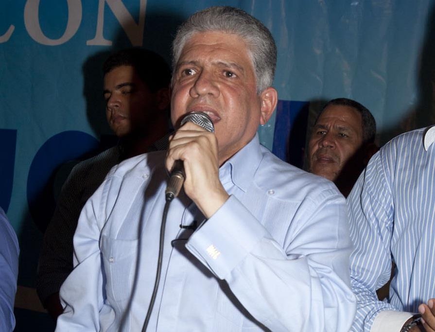 Partido de Estrella niega que sea el candidato a senador por Santiago 