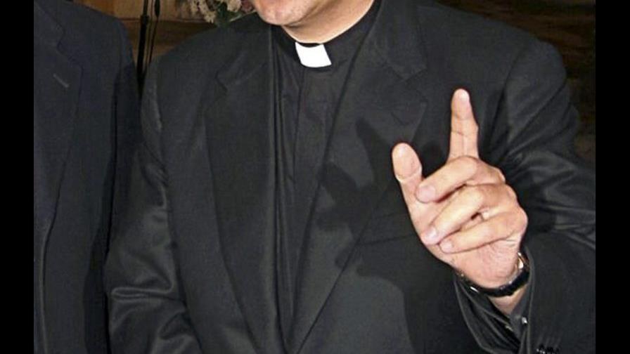 Sacerdote filtró documentos del Vaticano alega presiones; periodista asegura se han desmontado acusaciones