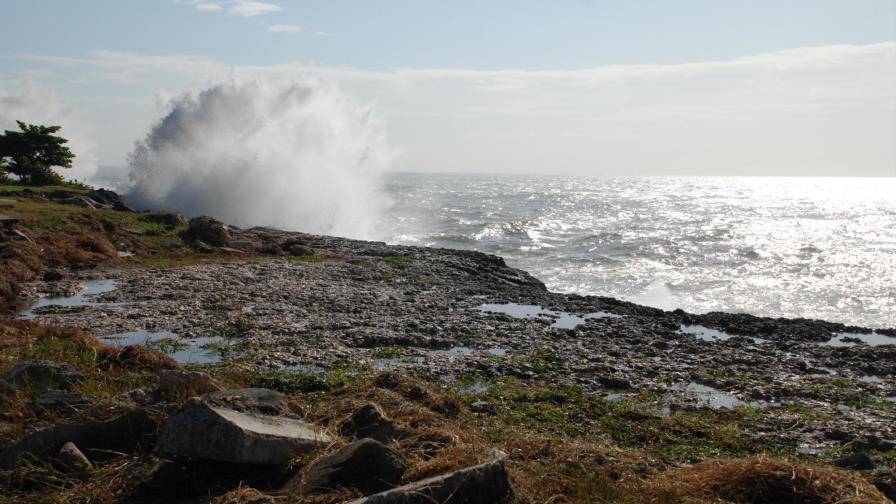 Sacan cuerpos de esposos de las aguas del mar Caribe