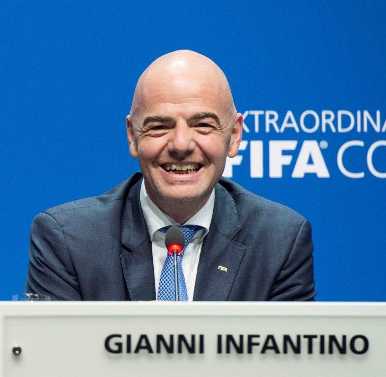 La FIFA admite sobornos en elección Mundial; pide fondos a EEUU 