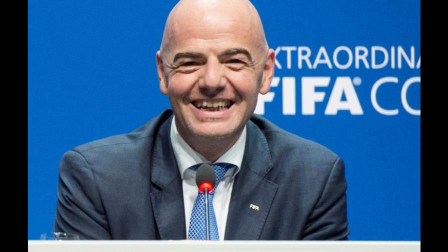 La FIFA admite sobornos en elección Mundial; pide fondos a EEUU 