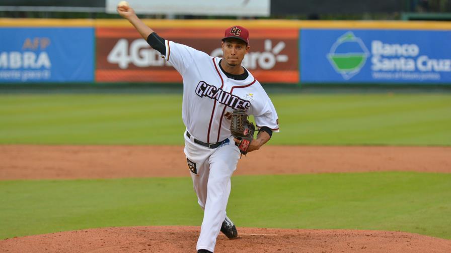 Salcedo falla a tercera prueba; perderá 2016