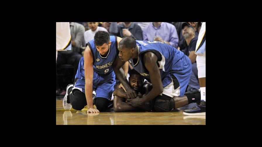 Towns llega a 39 dobles-dobles en triunfo sobre Memphis