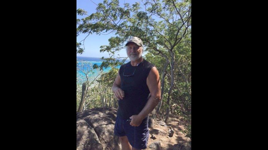 Hombre de 68 años nada por siete horas tras caerse de barco 