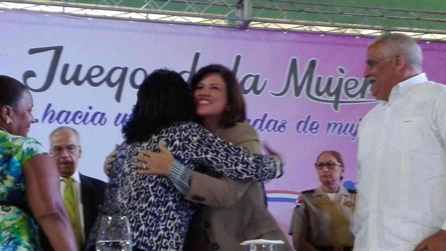 Inauguran los Juegos Deportivos de la Mujer