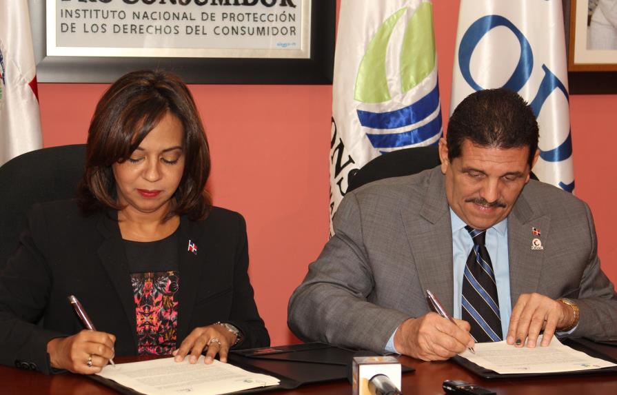 Pro Consumidor y ODAC firman acuerdo para acreditar el cuerpo de inspectores