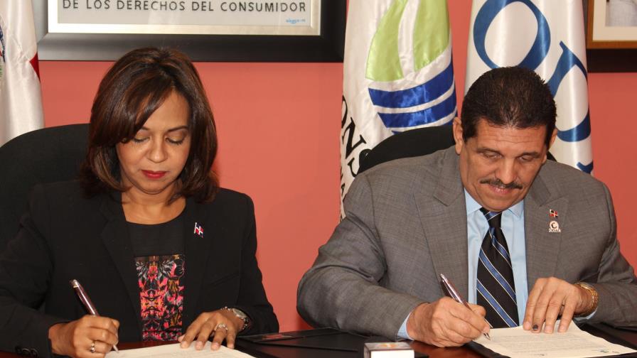 Pro Consumidor y ODAC firman acuerdo para acreditar el cuerpo de inspectores Pro Consumidor y ODAC firman acuerdo para acreditar el cuerpo de inspectores
