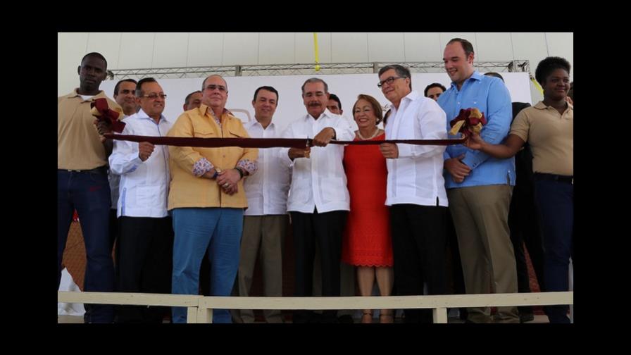 Inauguran fábrica de ron Matusalem en Monte Plata