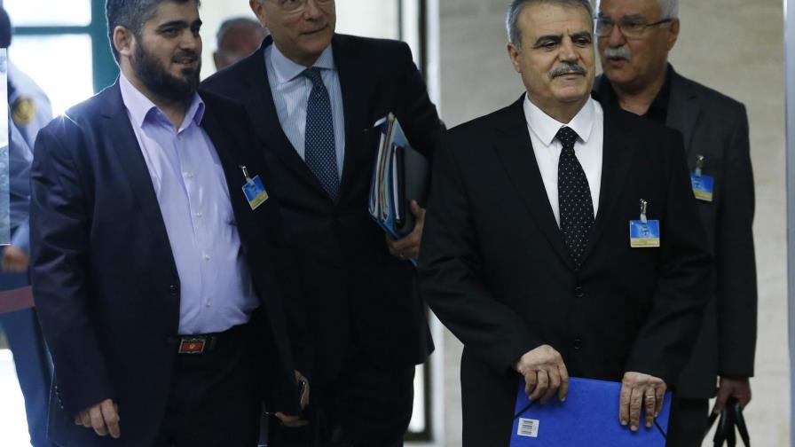 Principal delegación opositora rechaza que otros grupos puedan negociar paz