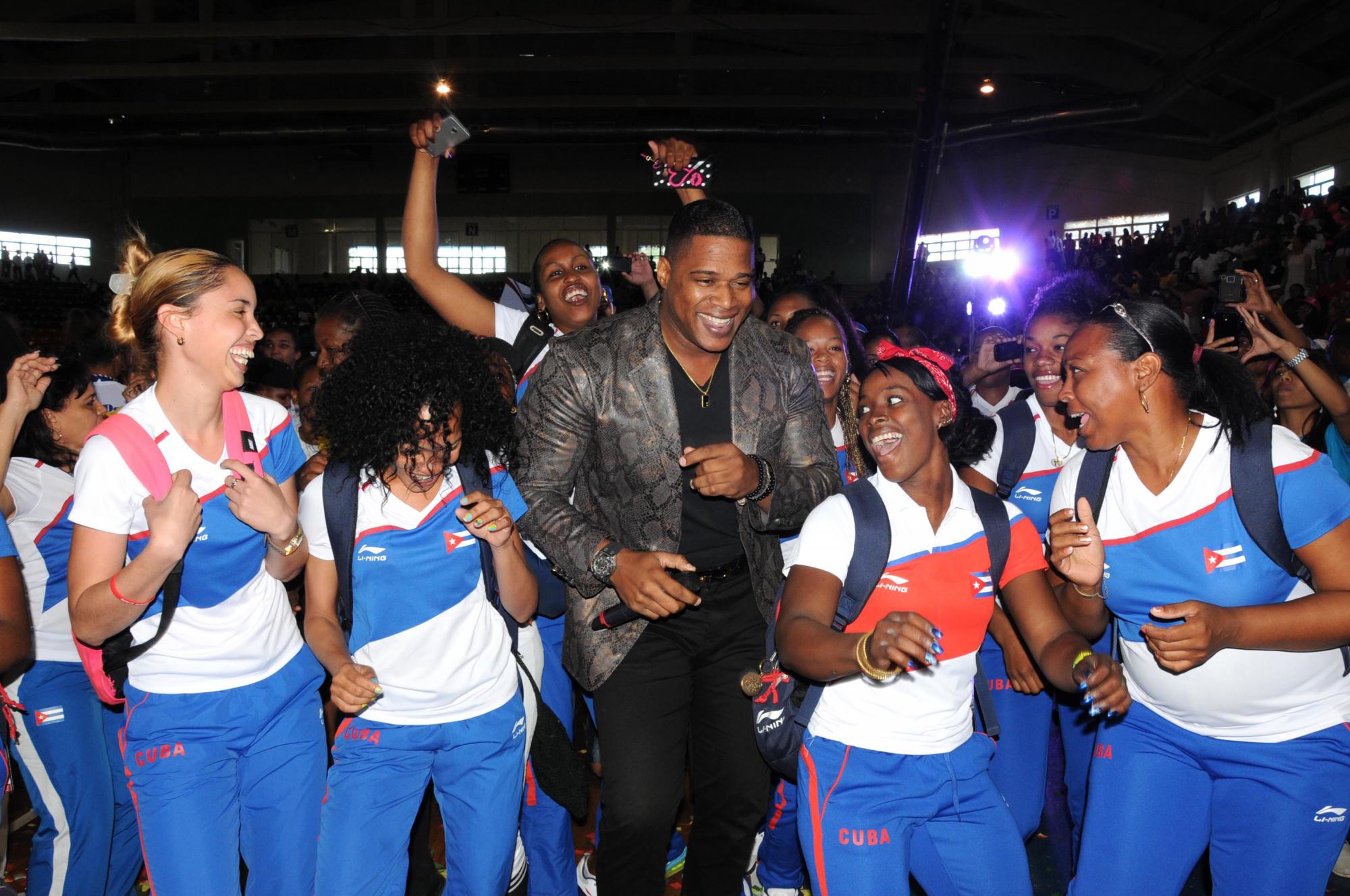 El encanto cubano quedó en evidencia con el ritmo de la orquesta del merenguero Jandy Ventura. El encanto cubano quedó en evidencia con el ritmo de la orquesta del merenguero Jandy Ventura.