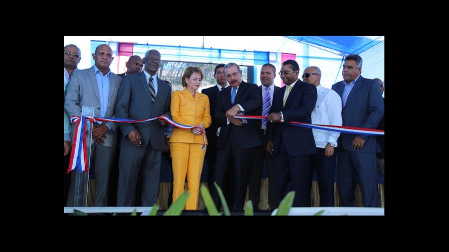 Danilo Medina inaugura presa de Palma Sola, irrigará 38 mil tareas