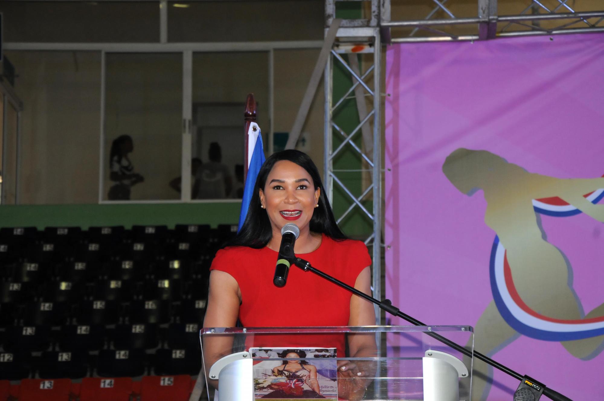 La Directora General de Deportes, del Distrito Nacional, Milagros Cabral, en su discurso. La Directora General de Deportes, del Distrito Nacional, Milagros Cabral, en su discurso.