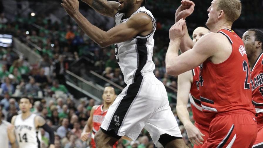 Spurs logran 34ta victoria seguida en casa; triple doble’ de Wall en triunfo de Wizards 