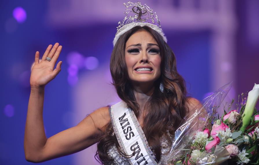 Quitan la corona a Miss Puerto Rico 2016 por su “mala actitud”