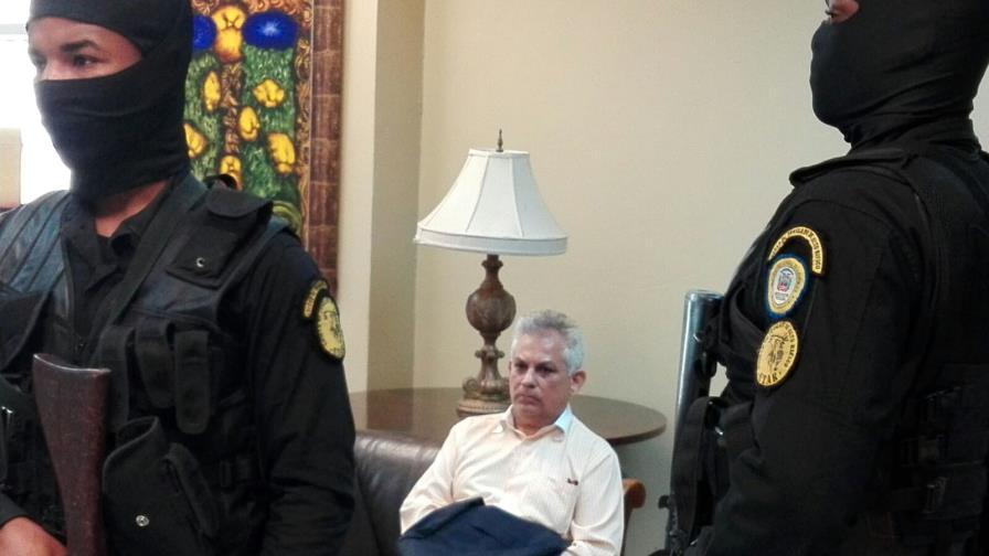 Ordenan arresto de abogado acusado de falsificar orden de libertad de implicado en caso Peravia 