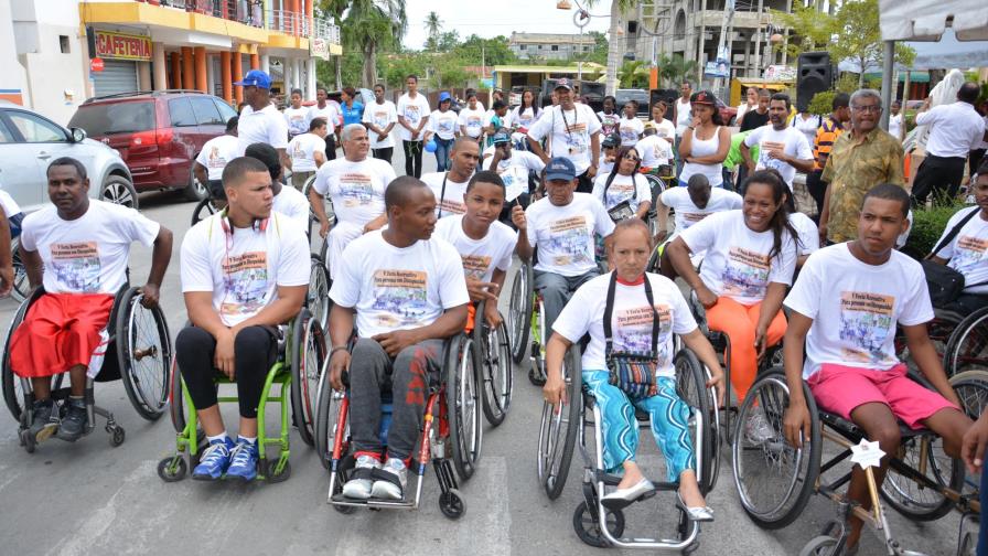Arranca el Festival Deportivo “Voleibol y Baloncesto Playero Rubén Toyota”