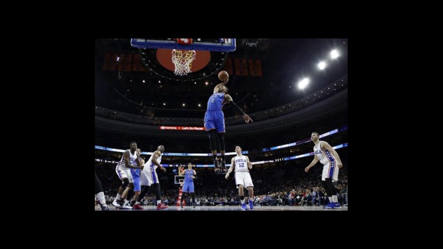 Thunder asegura playoffs en histórica actuación de Westbrook