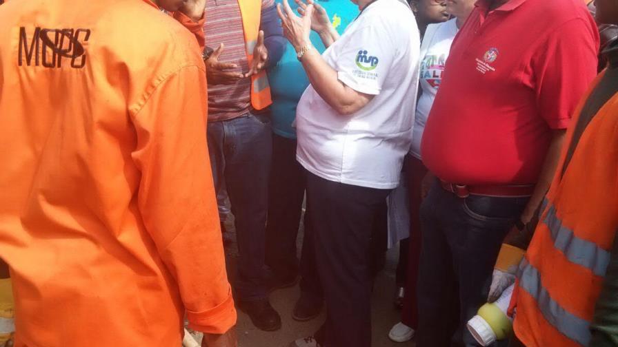 Ministra de Salud Pública resalta apoyo de MOPC en jornada de fumigación Ministra de Salud Pública resalta apoyo de MOPC en jornada de fumigación