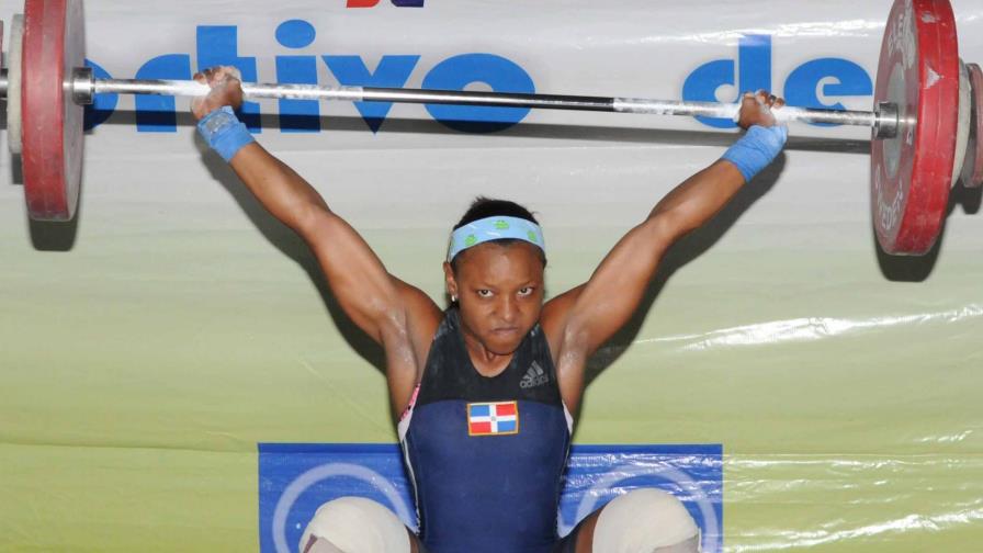 Contreras se luce en los Juegos de la Mujer al quebrar su marca personal