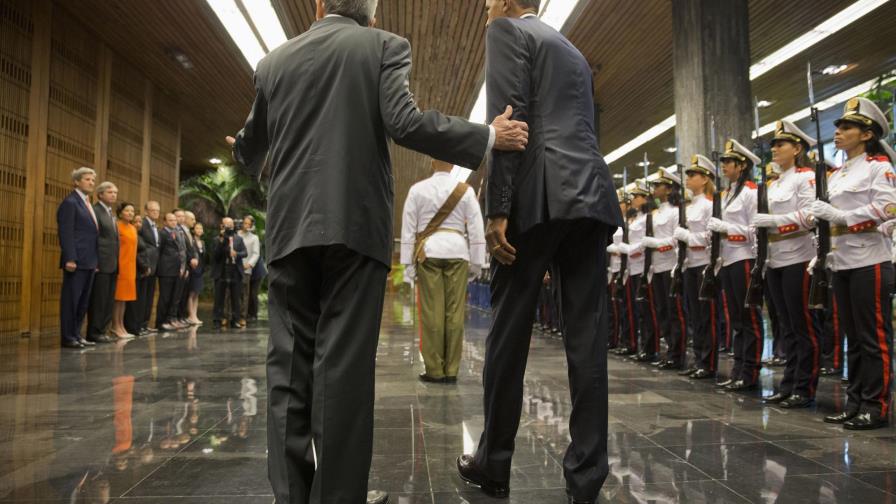 Comienza la reunión bilateral entre Raúl Castro y Barack Obama en La Habana Comienza la reunión bilateral entre Raúl Castro y Barack Obama en La Habana