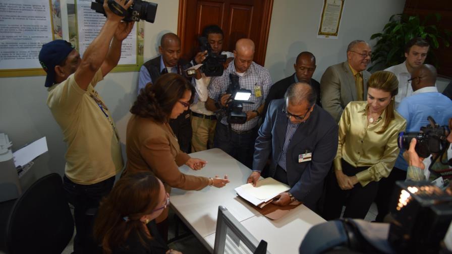 La JCE proclama candidaturas presidenciales