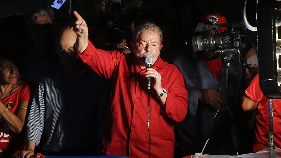 Operación anticorrupción de Brasil se internacionaliza sin quitarle el ojo a Lula