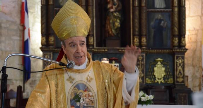 Poder Ejecutivo felicita al cardenal por los 55 años de su ordenación sacerdotal