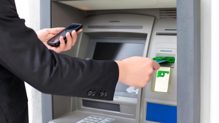 Bancos cerrarán mañana al mediodía hasta el lunes por Semana Santa 