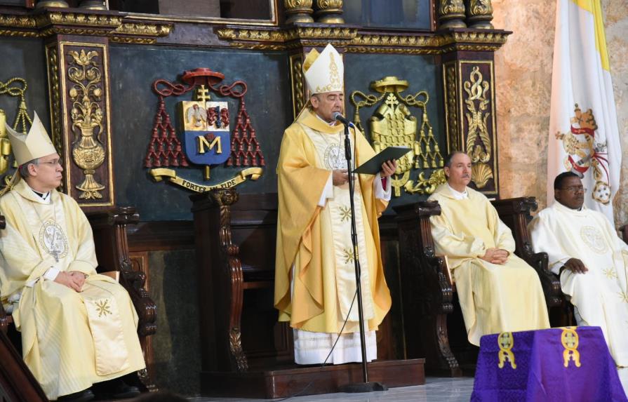 “Dificultad” en una rodilla impide al cardenal López Rodríguez encabezar misa