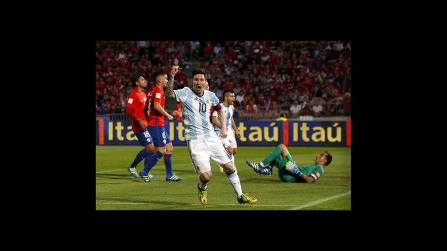 En el regreso de Messi, Argentina remonta y supera a Chile 
