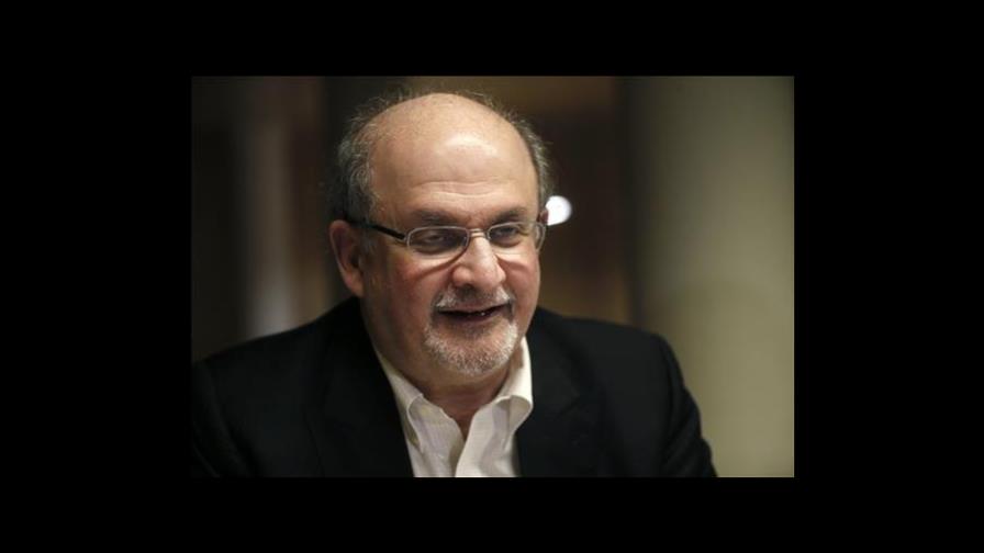 Veintisiete años después, Academia Nobel respalda a Rushdie Veintisiete años después, Academia Nobel respalda a Rushdie