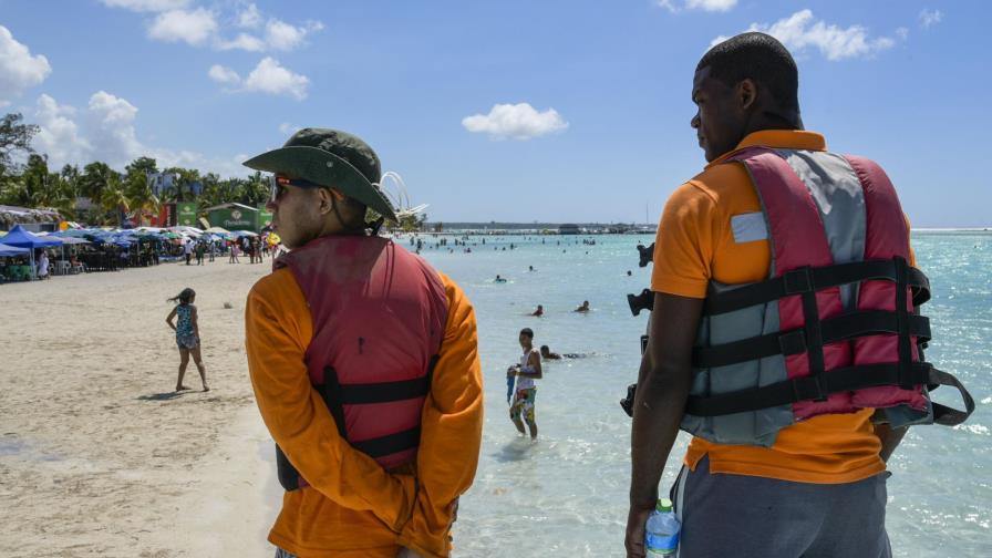 Voluntario Defensa Civil: “El tiempo que tenemos libre lo dedicamos a los vacacionistas”