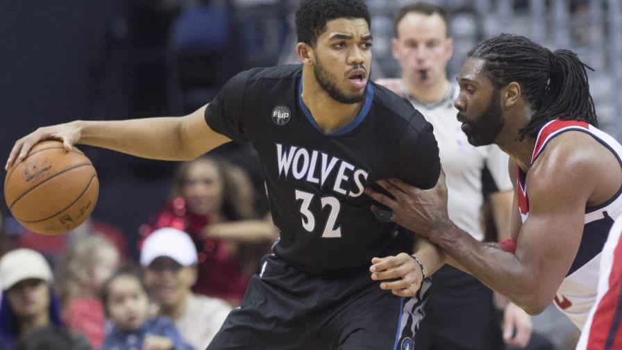 El dominicano Towns marcha imparable hacia el título de Novato del Año 