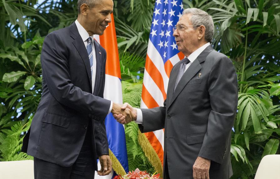 Obama agita llamados al cambio en Cuba 