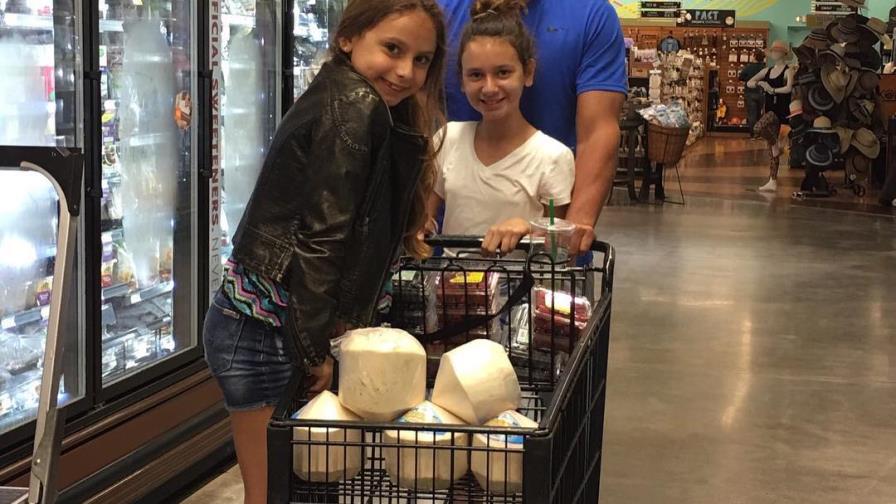 Alex Rodríguez disfruta la pascua con sus hijas 