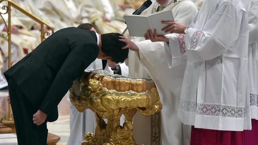 El papa pide que la Iglesia difunda esperanza ante un mundo que la necesita