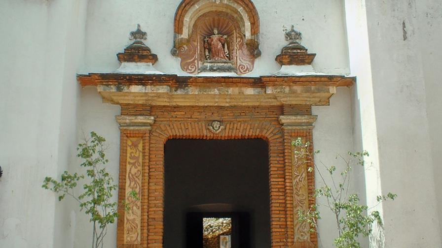 Una mirada a la iglesia del Carmen