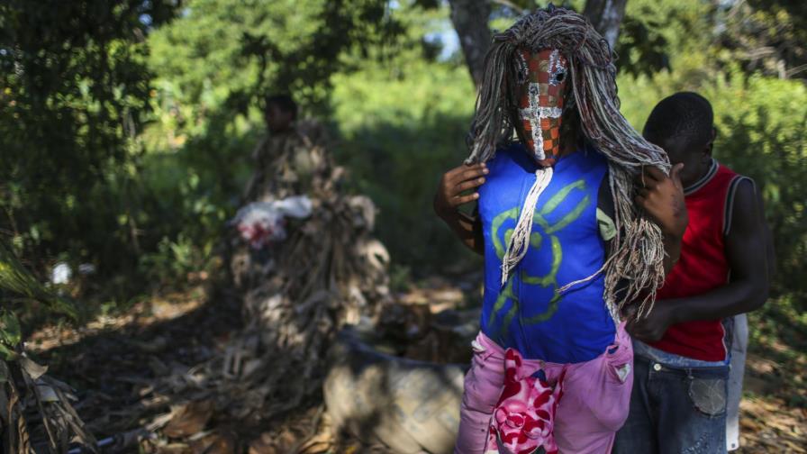 Los Negros de La Joya y Peje celebran el Domingo de Pascua