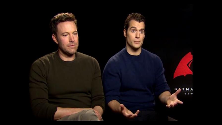 VÍDEO: La cara triste de Ben Affleck por malas críticas a “Batman vs Superman” colapsa internet 